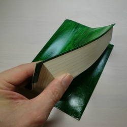 文庫本サイズ・ゴートスキン・ハケ染めグリーン・一枚革のブックカバー・0277 5枚目の画像
