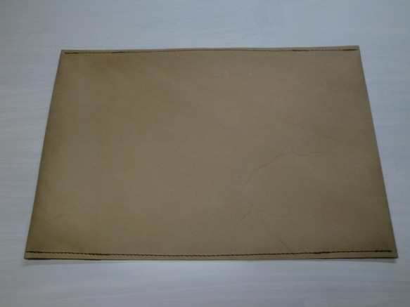 文庫本サイズ・ナチュラルベージュ・ゴートスキン・一枚革のブックカバー・0318 3枚目の画像