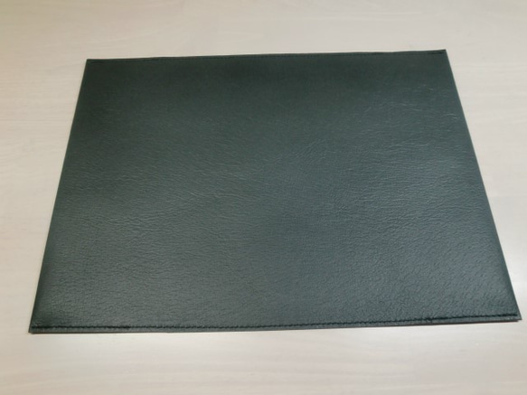 新書サイズ、コミック対応・黒鉄色・ピッグスキン・一枚革のブックカバー・0497 3枚目の画像