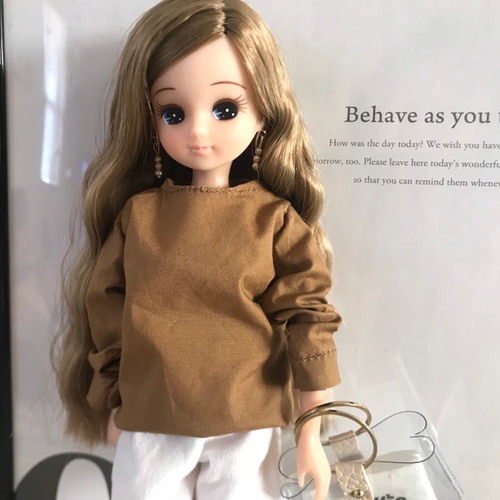 送料無料♡リカちゃん服♡ライトブラウンオーバーサイズロンT♡リアル