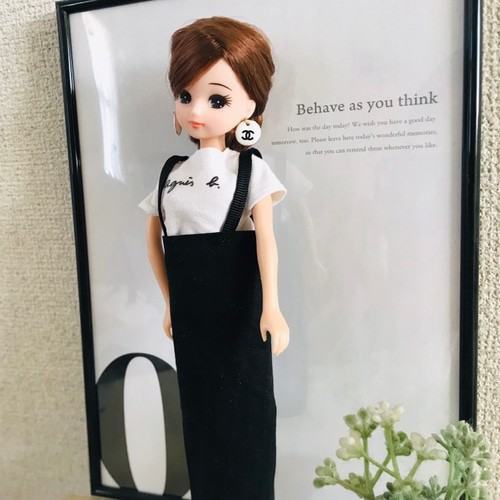送料無料♡リカちゃん服♡ストラップ黒スカート♡リアルクローズ