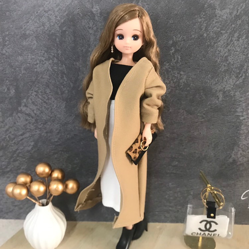 送料無料♡リカちゃん服♡キャメル色ガウンコート♡リアルクローズ