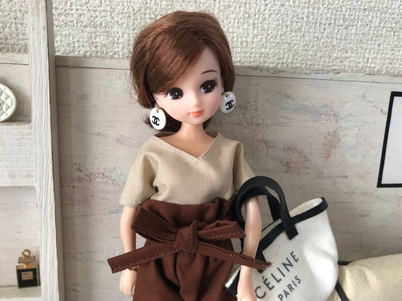 リカちゃん服♡ドール服♡ベージュＶネックカットソー♡リアルクローズ 3枚目の画像