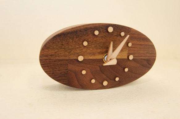 木の時計＜ウォールナット集成材＞・置き時計wnc-199　木製時計 3枚目の画像