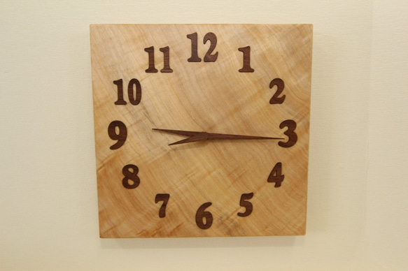 木の時計＜栃＞・掛け時計toc-170　木製時計 1枚目の画像
