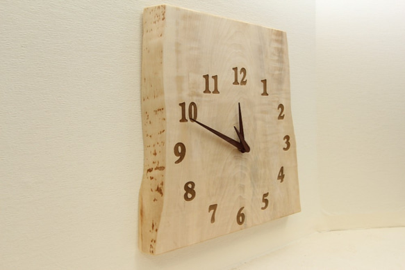 木の時計＜栃＞・掛け時計toc-174　木製時計 3枚目の画像