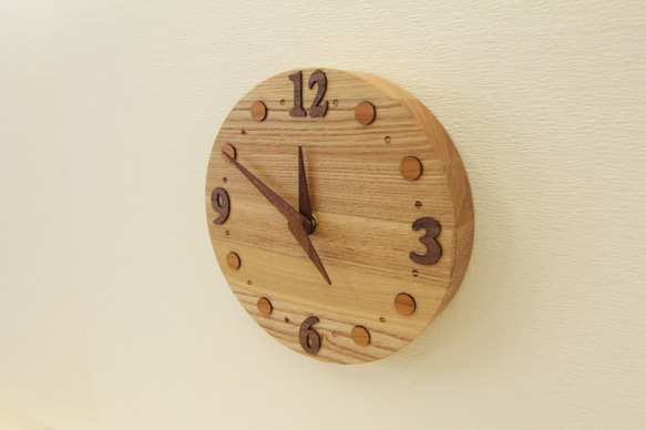 木の時計＜たも＞・掛け時計・置き時計tac-174　木製時計　☆訳有り送料無料☆ 2枚目の画像