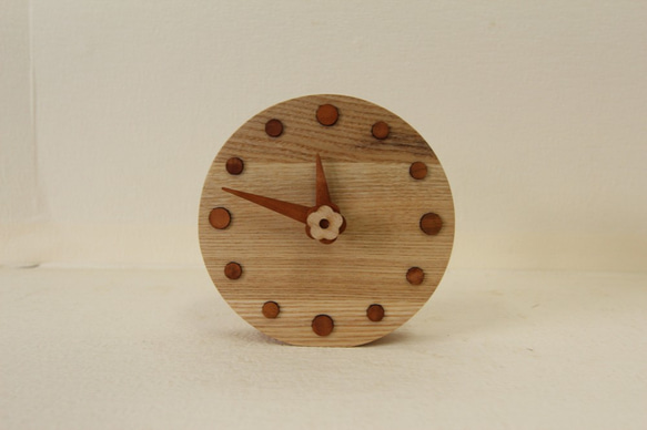 木の時計＜たも集成材＞・置き時計tac-179　木製時計 1枚目の画像