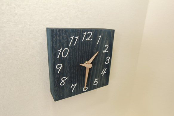 【藍染め】木の時計＜たも＞掛け時計・置き時計aic-104 3枚目の画像