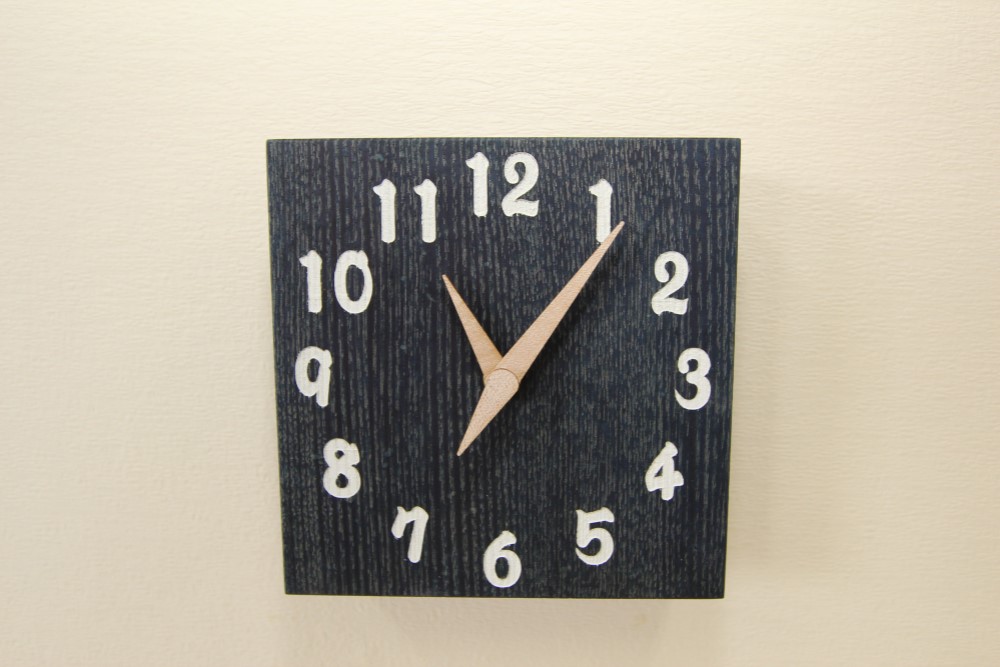 【藍染め】木の時計＜たも＞掛け時計・置き時計aic-107