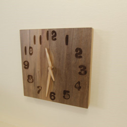 木の時計＜ウォールナット＞・掛け時計wnc-189　木製時計 2枚目の画像