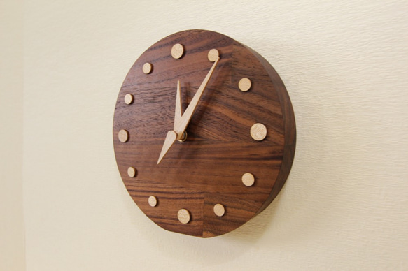 木の時計＜ウォールナット集成材＞・掛け時計・置き時計wnc-195　木製時計 3枚目の画像