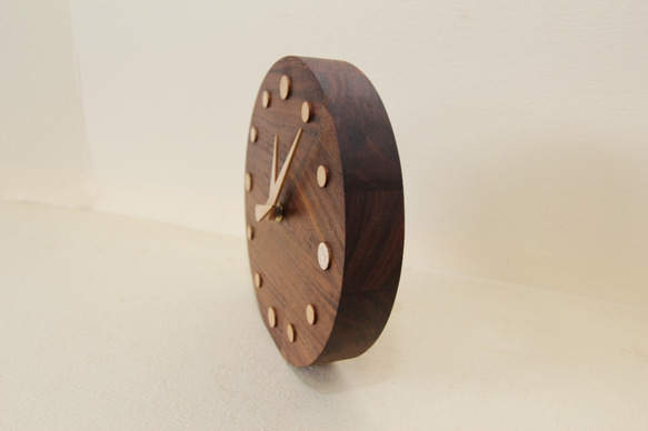 木の時計＜ウォールナット集成材＞・掛け時計・置き時計wnc-195　木製時計 4枚目の画像