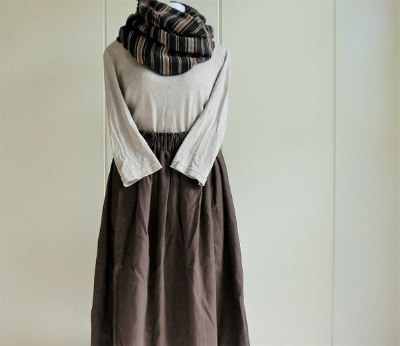 【新春福袋（Creema限定）】バルーン袖ブラウスとギャザースカートのセット +おまけつき！ 2枚目の画像