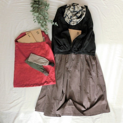 【新春福袋（Creema限定）】バルーン袖ブラウスとギャザースカートのセット +おまけつき！ 3枚目の画像