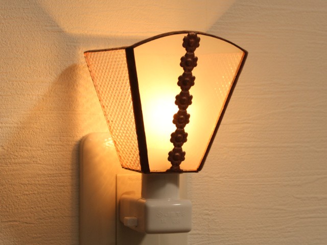 真鍮飾りのフットライト（花）