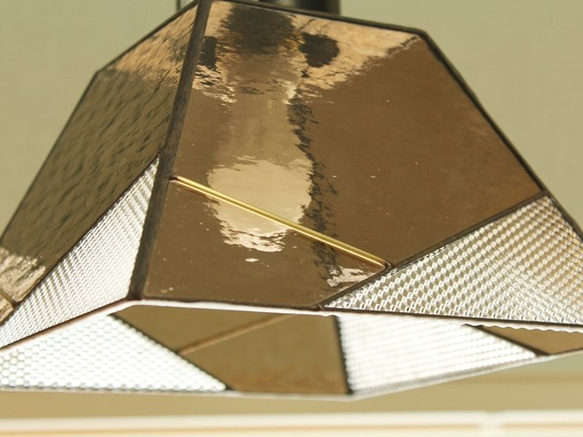 真鍮飾りのペンダントライト 4枚目の画像