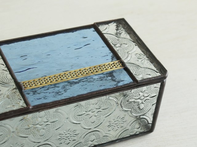 フローラガラスの小箱