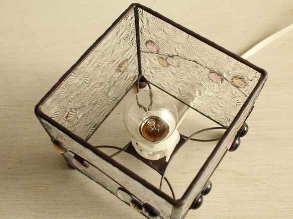ガラス玉のテーブルランプ 5枚目の画像