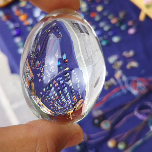 癒しのたまごガラス 手作りの台付き 立体・オブジェ Island bead 癒しのたまごガラス 手作りの台付き 立体・オブジェ Island bead