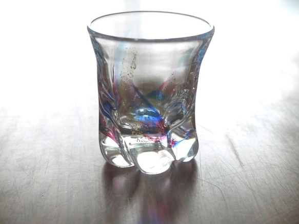 吉諾米彩虹玻璃 第1張的照片