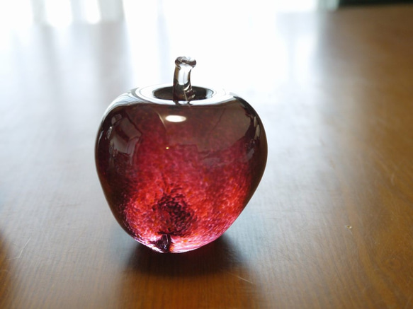 ガラスのリンゴ　M 1枚目の画像