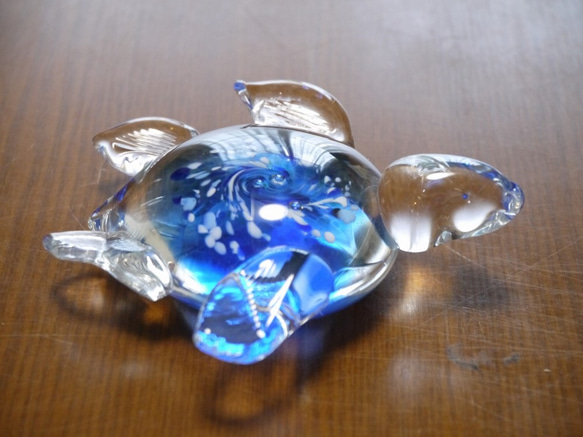 幸せを運ぶウミガメ　ガラスのHONU 2枚目の画像