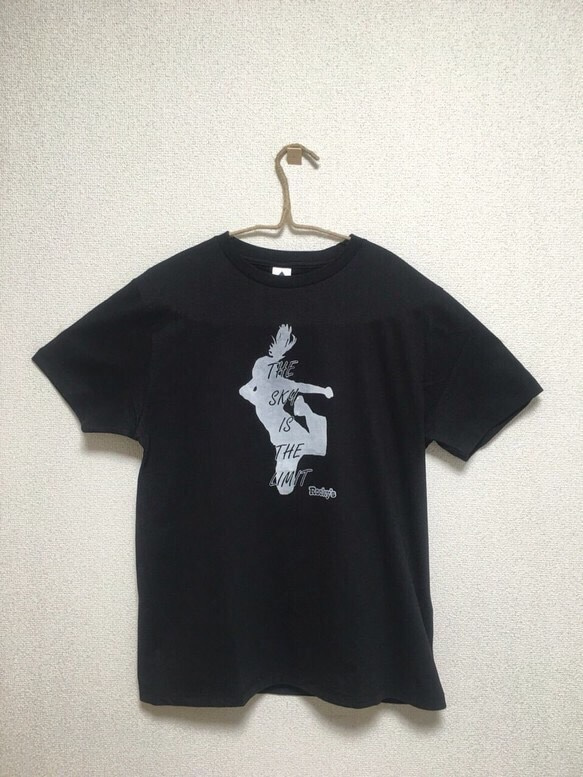【Jump girl】Rocky's オリジナルTシャツ ブラック 1枚目の画像