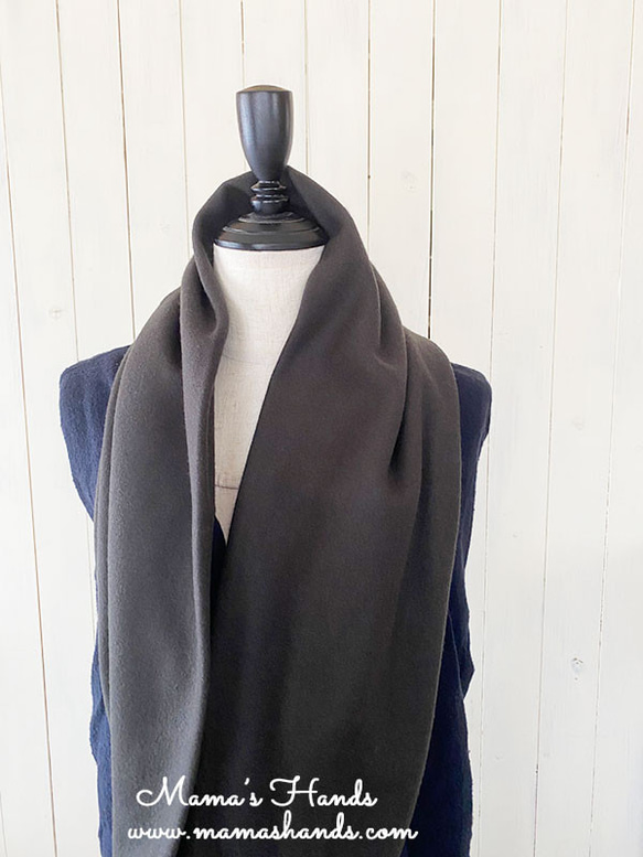 僅剩1件！ ⭐️ 已售出5件！ ⭐️《奢華美利奴羊毛卡其色》中等重量羊毛，天然簡約，是秋冬季的完美之選。 第7張的照片