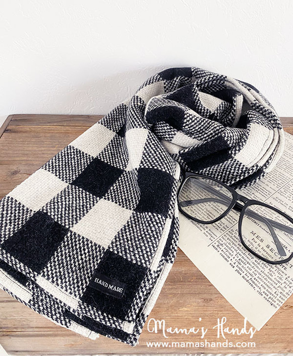 大格紋黑 x 白色單調羊毛編織中厚優質秋冬春季披肩 第2張的照片