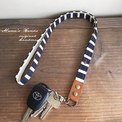 ★已售出 260 件商品★ 海洋皮革海軍藍色頸帶鑰匙鏈男女通用 第1張的照片