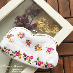 （售罄）斯堪的納維亞復古風格花朵刺繡亞麻gamaguchi化妝袋♪ 第3張的照片