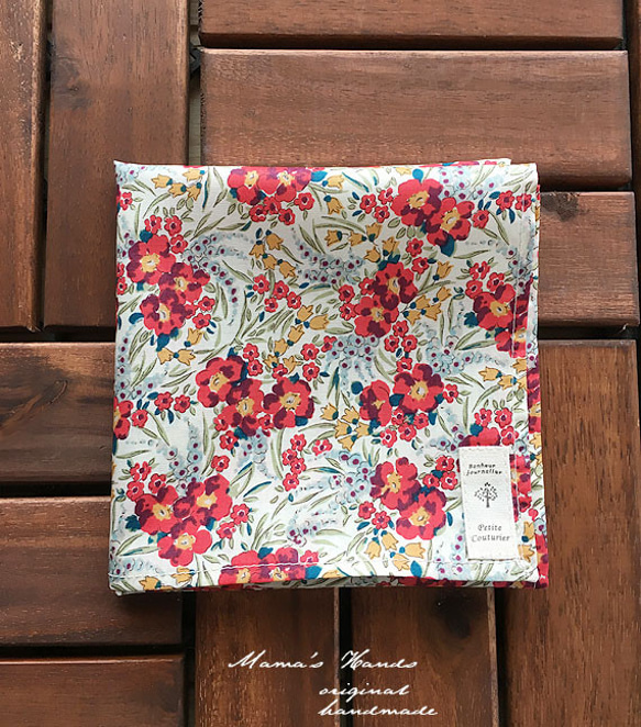 完売) リバティ 赤 花柄 ハンカチ はんかち♪ ハンカチ・手ぬぐい  