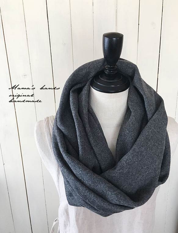 灰色素色簡單優質 100% 羊毛秋冬圍巾 ♪ 第1張的照片