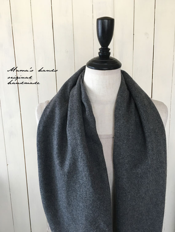 灰色素色簡單優質 100% 羊毛秋冬圍巾 ♪ 第4張的照片