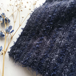（售罄）羊毛海軍藍紫色質量好機織圍巾圍巾 第1張的照片