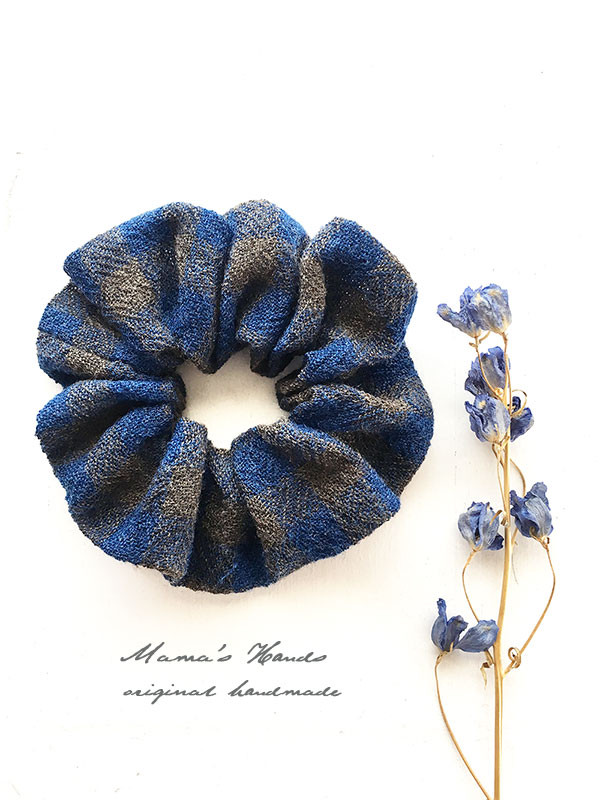 人気⭐️/ヘアゴム 青 チェック柄 シュシュ チェック柄 人気⭐️/ヘアゴム シュシュ 青