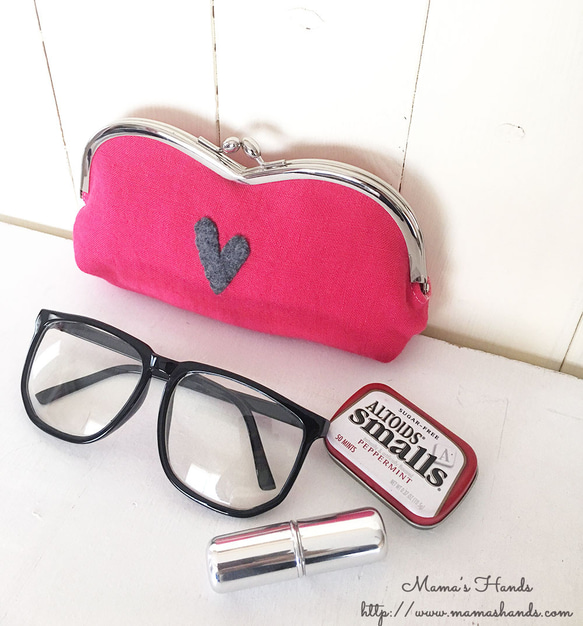 ⭐️130個売れてます⭐️ ピンク リネン ハート がま口 コスメ メガネケース ポーチ ♥ 6枚目の画像