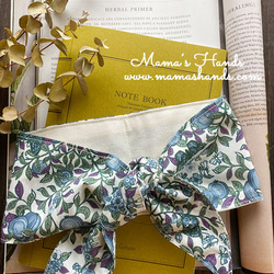 おしゃれな リバティ 蝶々 植物 薄手 綿100% 夏 保冷剤 冬 カイロ ネッククーラー スカーフ 1枚目の画像