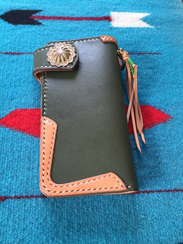 手作りコンチョの長財布（左利き用） 1枚目の画像
