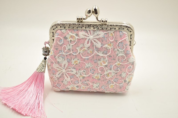 アンティークがま口 手作り小銭入れ 財布 アクセサリー入れ 刺繍花 レース タッセル付き ピンク 1枚目の画像