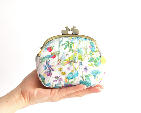 Rabbits floral frame purse(M)  Liberty "Wild Flowers" [673] 第1張的照片