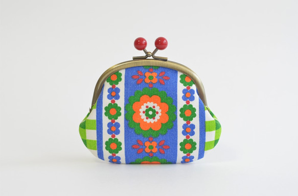 Vintage scandi floral coin purse with red acrylic balls[674] 第1張的照片