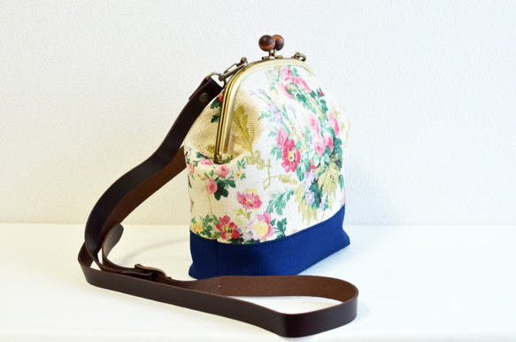 2 WAY frame bag -Victorian floral fabric- navy blue [317] 第4張的照片