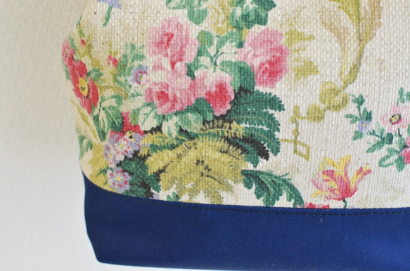 2 WAY frame bag -Victorian floral fabric- navy blue [317] 第8張的照片