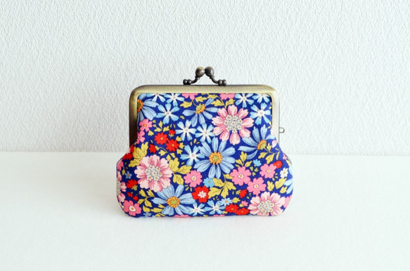 Frame purse|import from England|floral|navy|[328] 第1張的照片