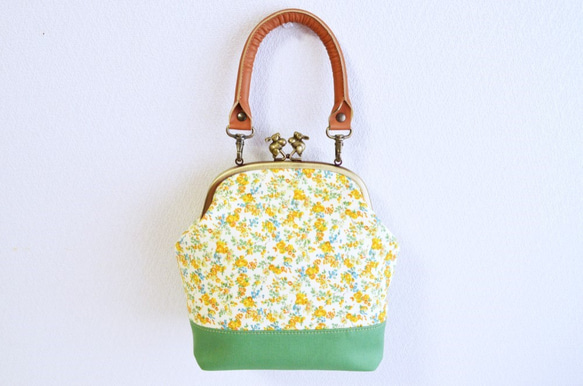 ///SALE/// 2WAY rabbits frame bag - Liberty "Moon moth"[389] 第2張的照片