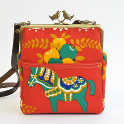 Mini shoulder bag - Vintage Scandi Dala horse - red [697] 第3張的照片