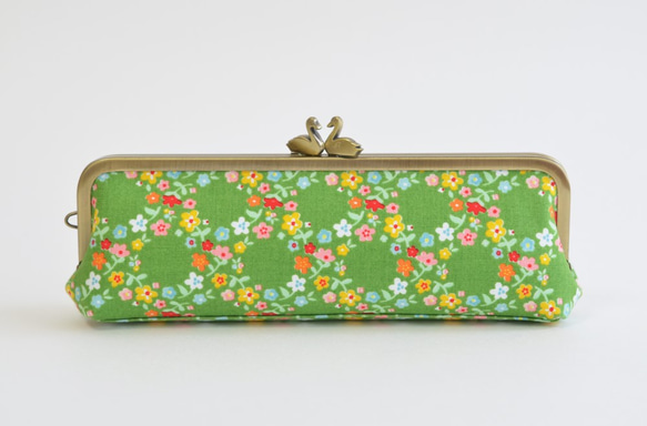 Floral pen case with swans - Green garden - multi [667] 第2張的照片