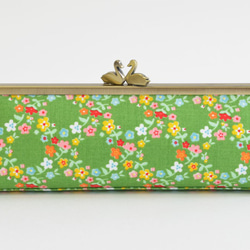 Floral pen case with swans - Green garden - multi [667] 第3張的照片